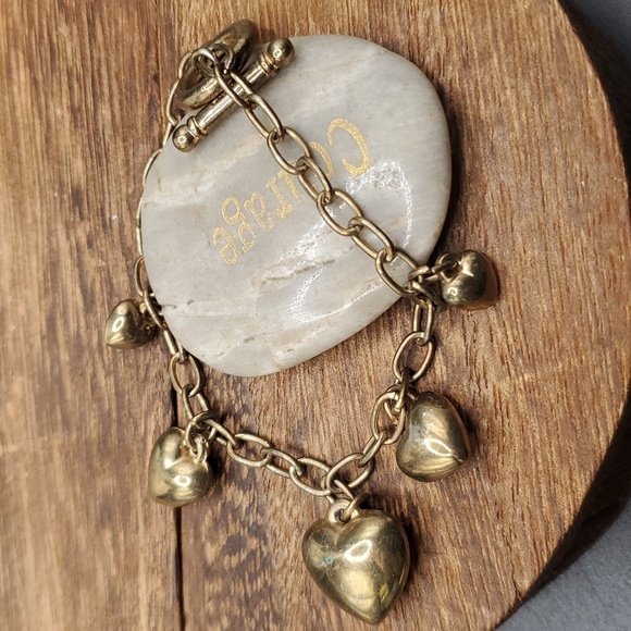 B2937 copper toned charm heart bracelet - Picture 1 of 3